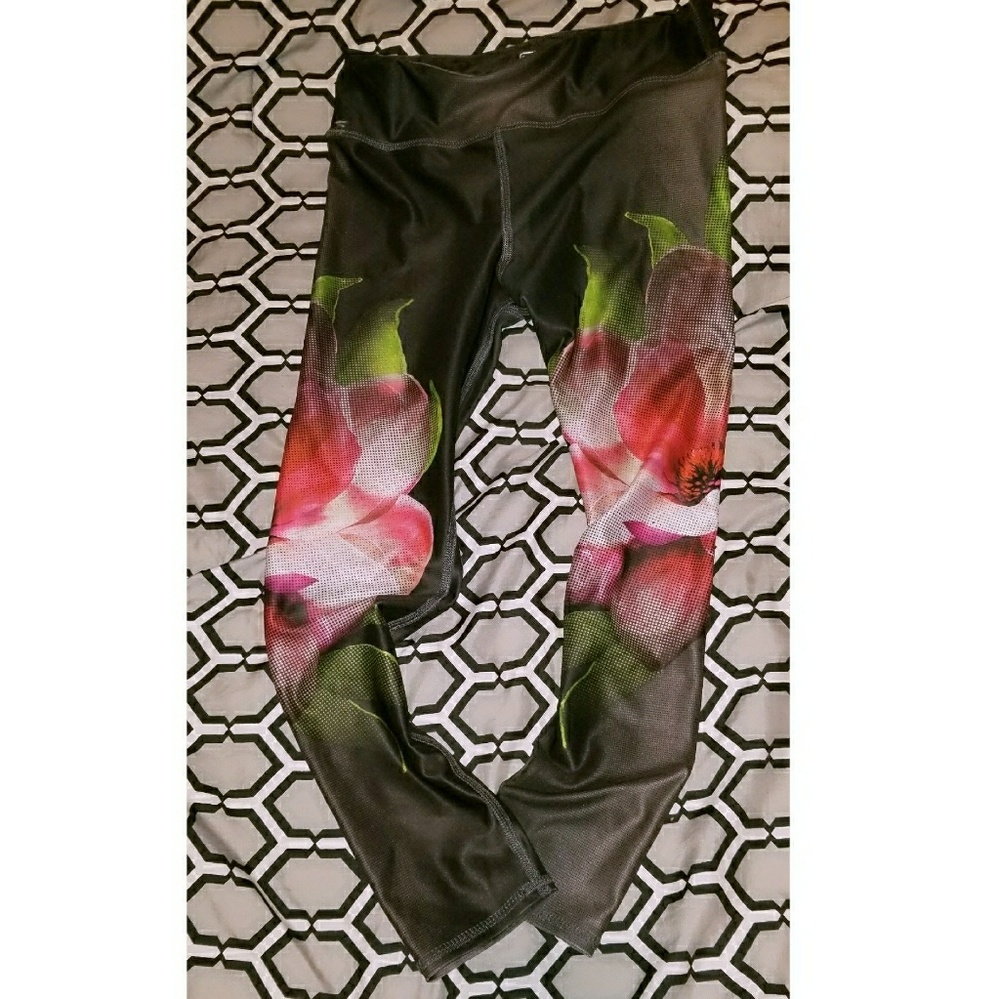 Flower Design workout leggings size xs