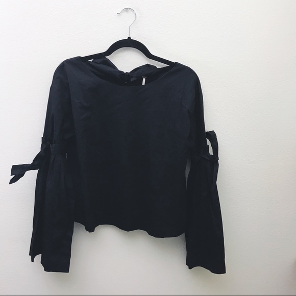 Free People So Obviously Yours Bell Sleeve Top - Picture 4 of 7