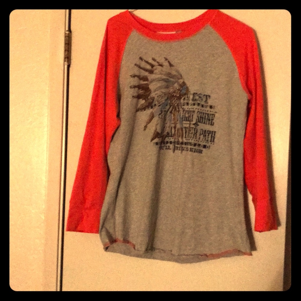 Coral ariat baseball tee