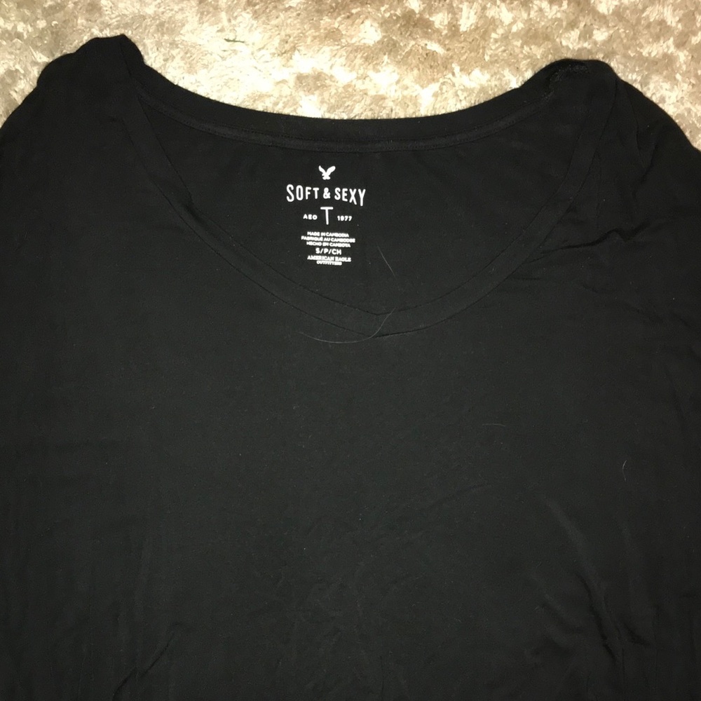 American Eagle Black Long Sleeved T Shirt