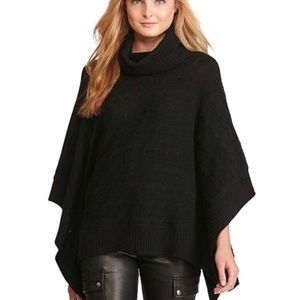 Cream (not black) cable wool cashmere poncho