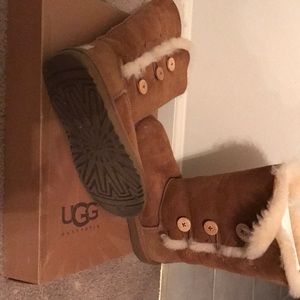 UGGs