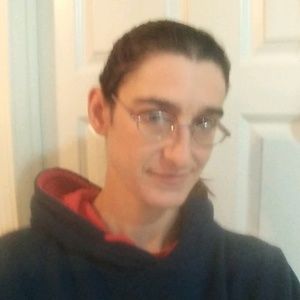 Meet your Posher, Elaine