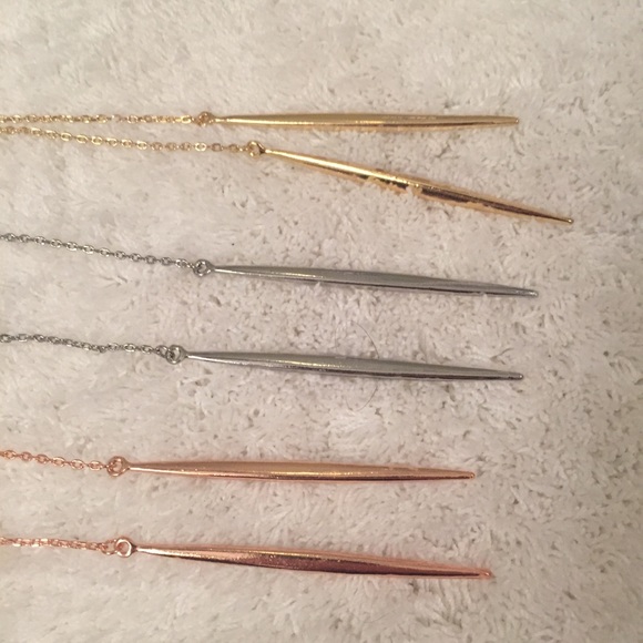 2/$25💋 Long Rhinestone Pendant Necklace - Picture 6 of 7