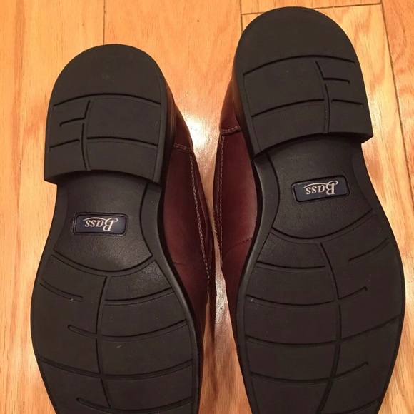 chinese dress ladies Black Leather Shoes without Laces | Black Leather Slip on main image 0