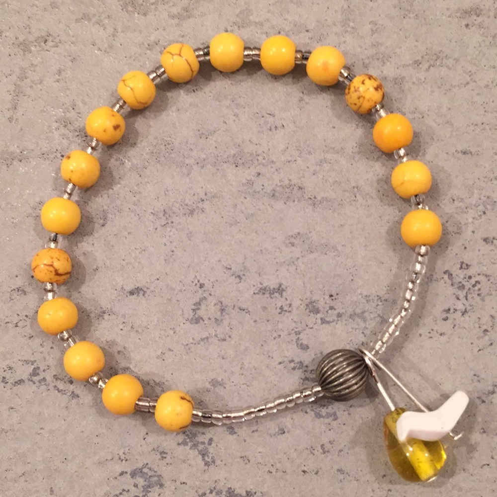 Natural howlite stone bracelet