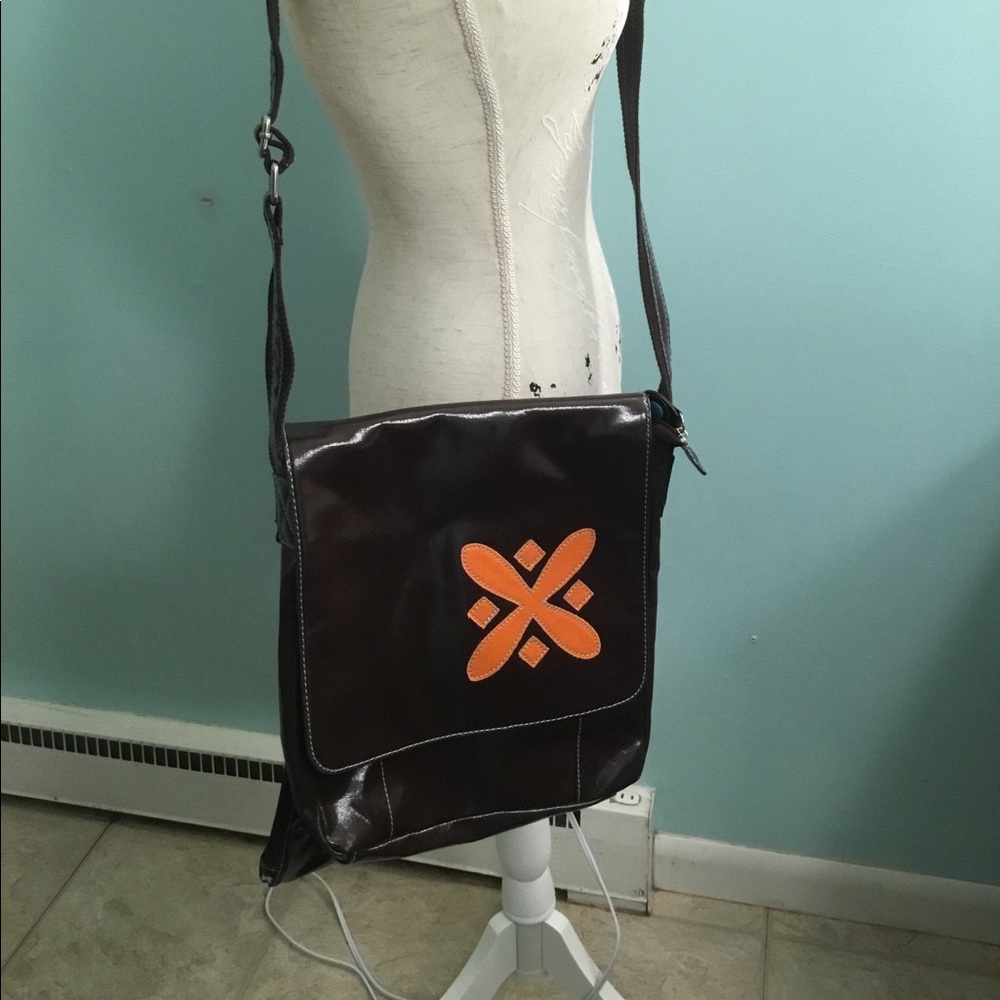 Urban Junket Crossbody/Shoulder Bag