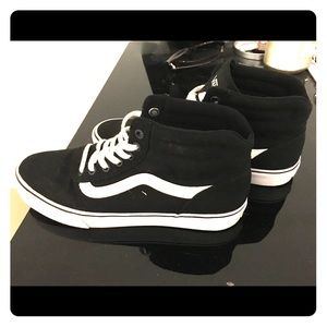 7.5 Women’s Vans
