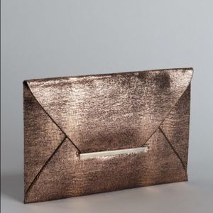 🆕 BCBG textured envelope clutch