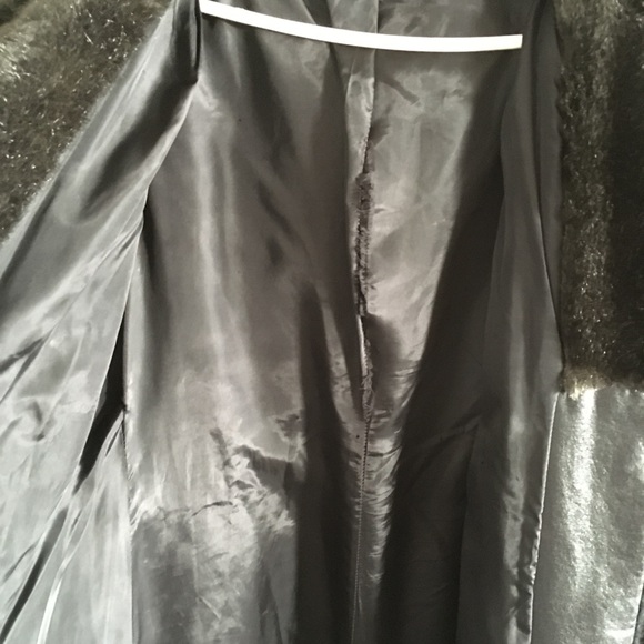 Black faux fur long coat with hood & pockets - Picture 7 of 8