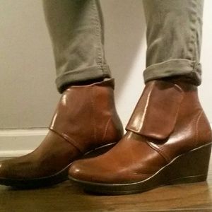 Dansko wedges size 39