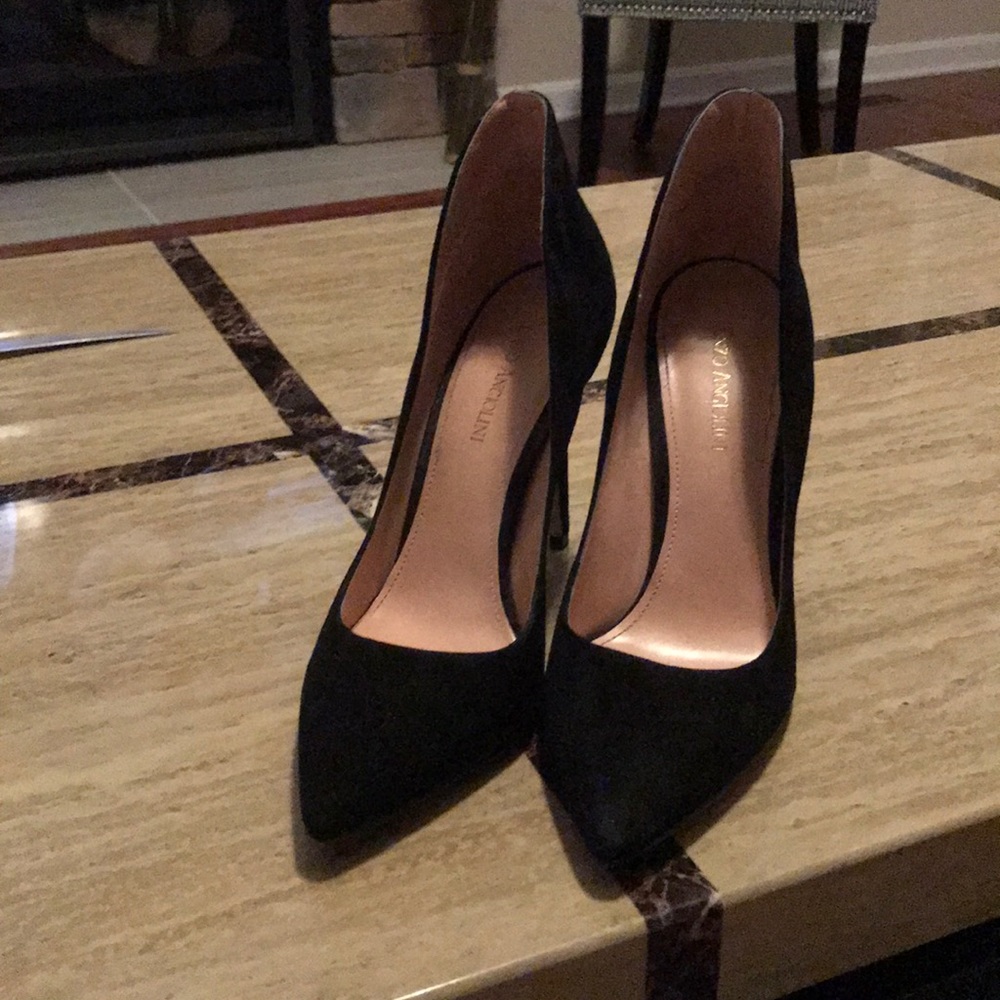 Enzo Angiolini black high heel pumps