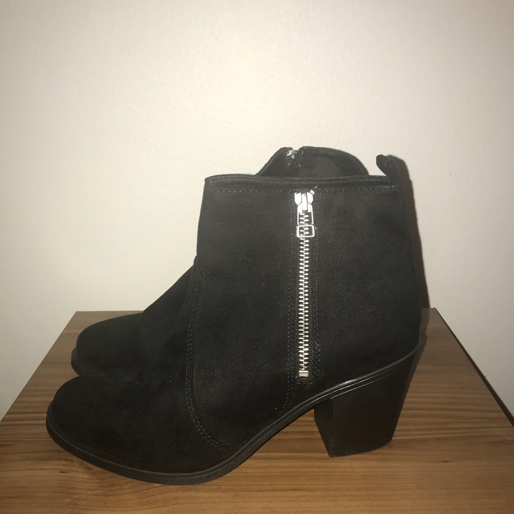 H&M Black Faux Suede Booties