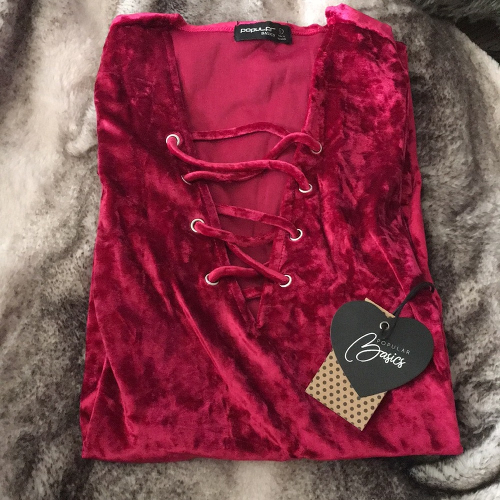 2 LEFT • Beautiful velvet dress - Picture 2 of 4