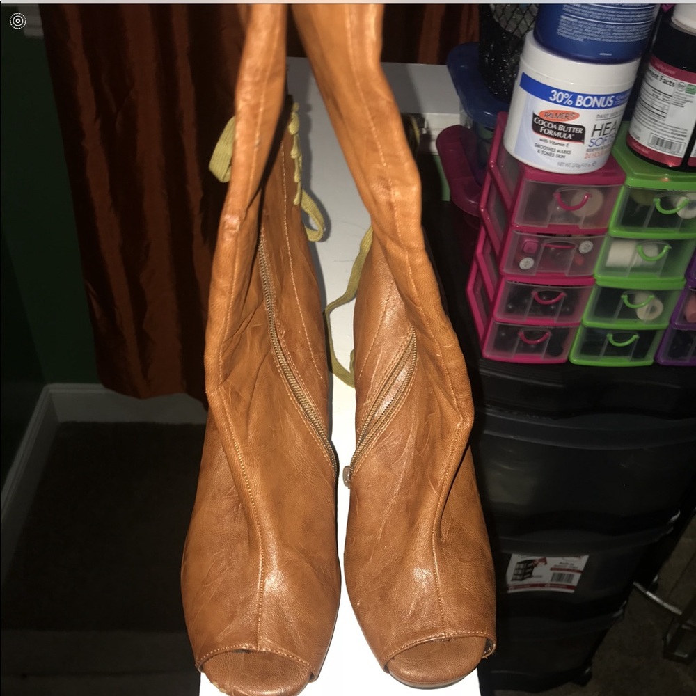 Dollhouse boots