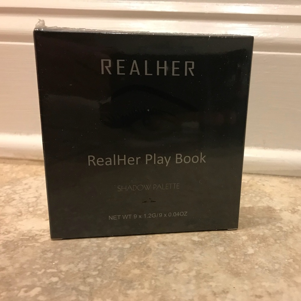 Realher eyeshadow palette