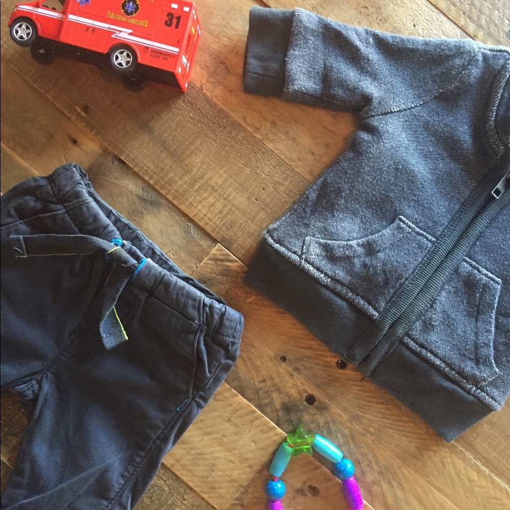 Crewcuts Sweatshirt & Blue Cargo Pants
