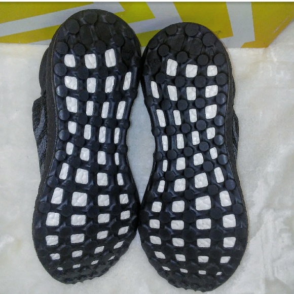 Men's Adidas Pure Boost LTD (Size 9) - Picture 7 of 8