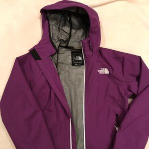Women’s NorthFace Hooded Shell