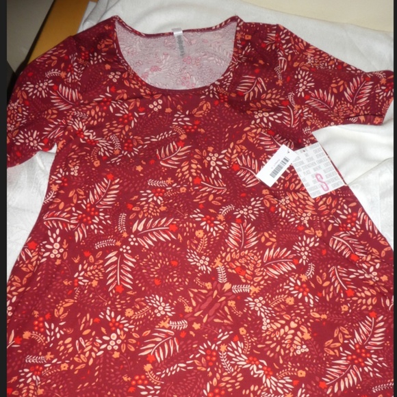 LuLaRoe Tops - BNWT!!!  Size Small LulaRoe Perfect T floral