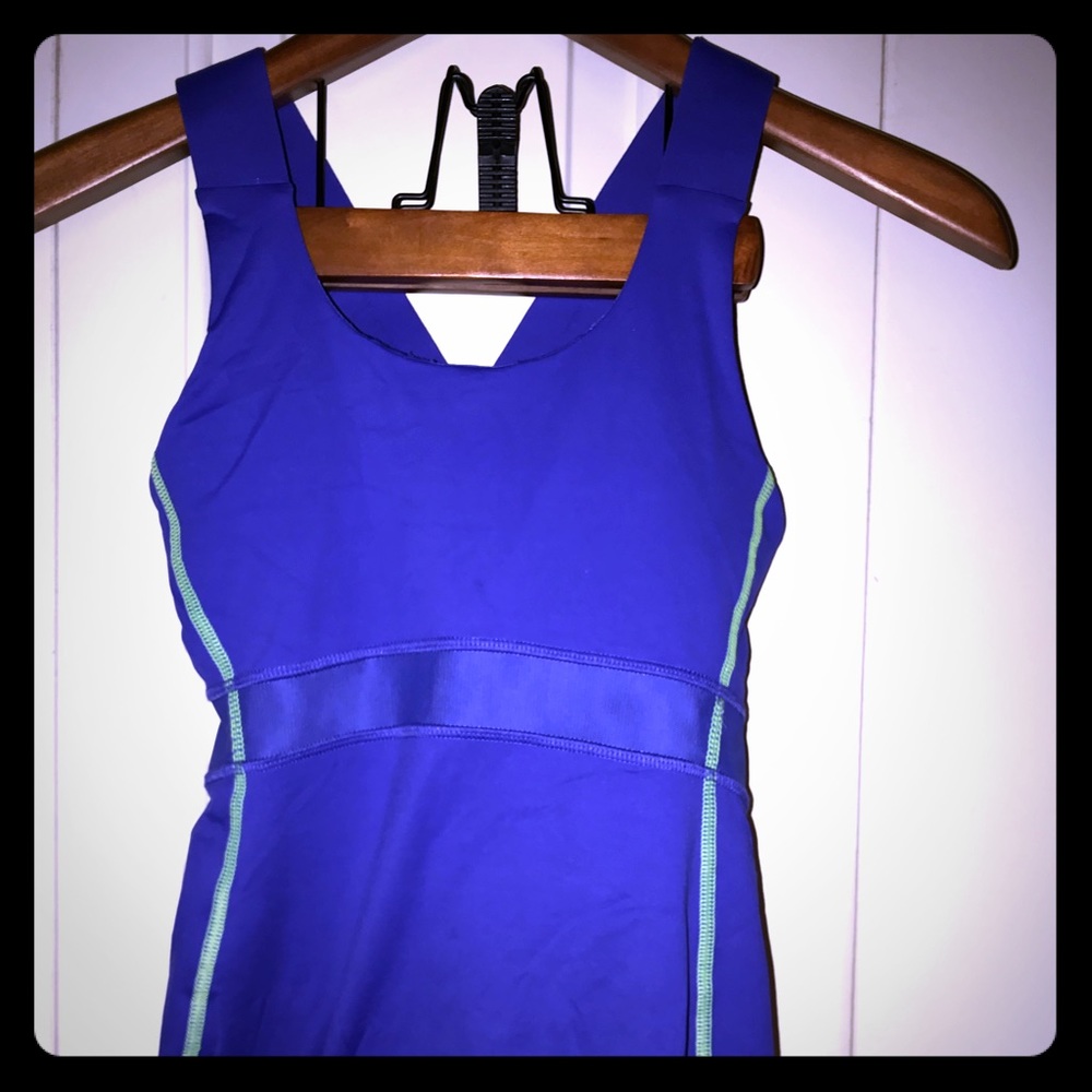 Lululemon Crisscross Back Sz 4
