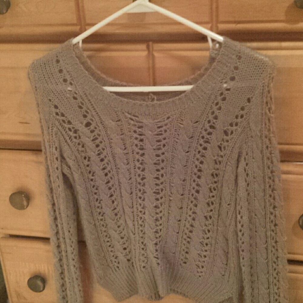 Fitted knit grey sweaters