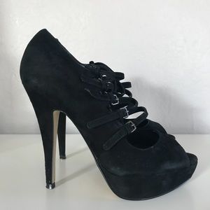 BAKERS BLACK SUEDE PLATFORMS LYNETTE