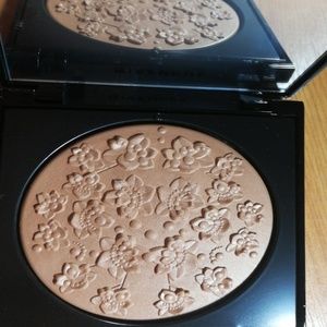 givenchy healthy glow powder floral edition