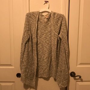 Grey/ White oversized cardigan