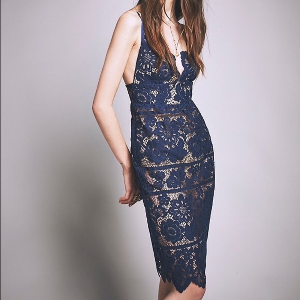 NWT for love & lemons Gianna midi navy/S