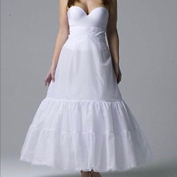 poofy slip under wedding dress