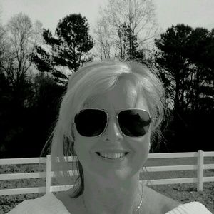 Meet your Posher, Ann