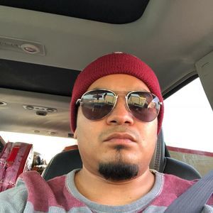 Meet your Posher, Carlos