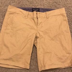 American Eagle khaki Bermuda shorts