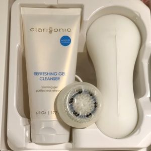 Brand new Clarasonic Mia 2!