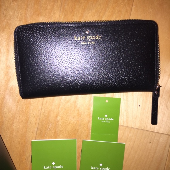 Kate Spade Set - Picture 3 of 7