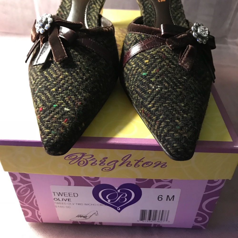 Elegant Brighton Tweed heels NEW with box