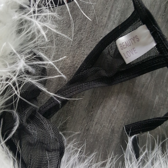 White Fur Black Christmas Adult Costume - Picture 4 of 4