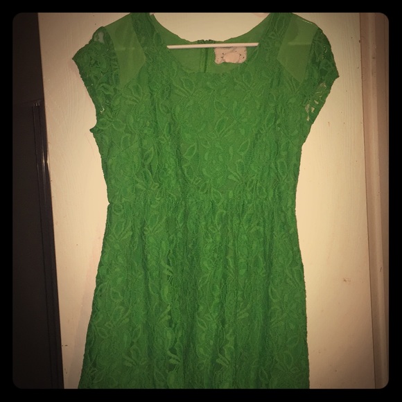 Green lace dress - Picture 1 of 1