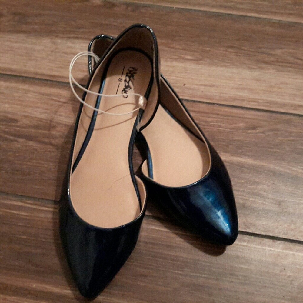 Mossimo flat shoes