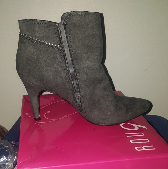 Charcoal grey booties! - Picture 3 of 3