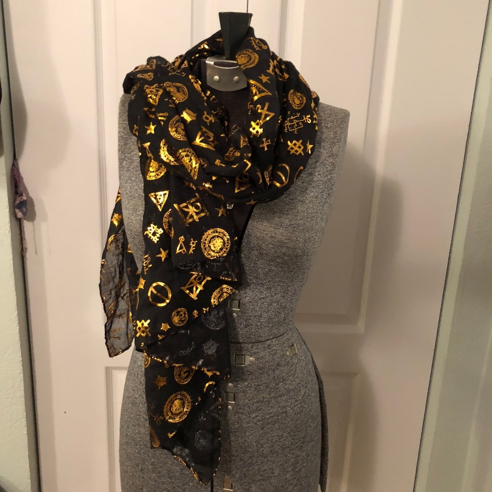 "Fantastic Beasts and Where to Find Them" Scarf
