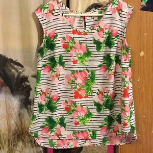 Adorable floral/striped vest❣️