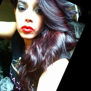 Meet your Posher, Alexis