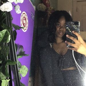 Meet your Posher, Mia