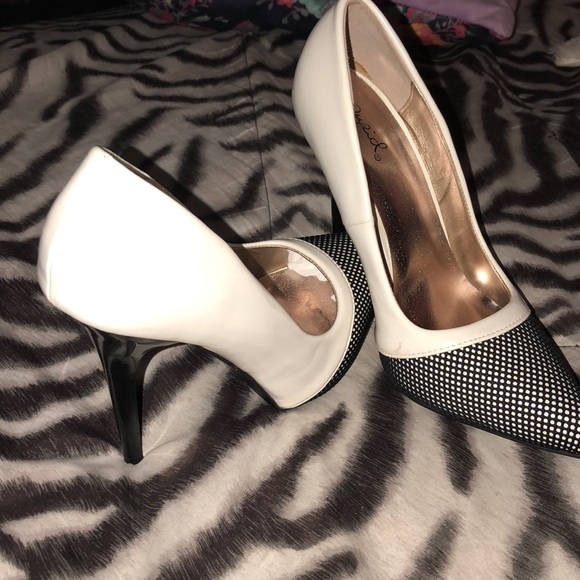 SOLD ✨ - Picture 5 of 5