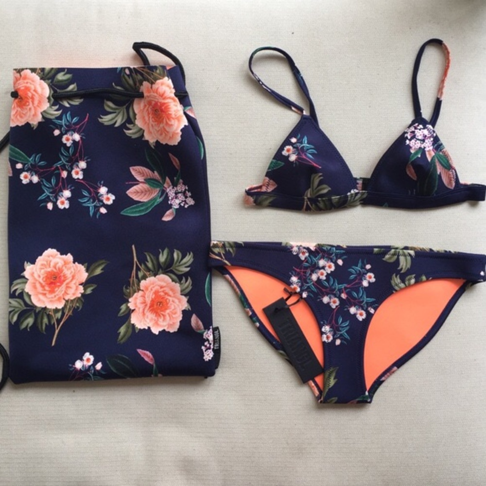 100% Authentic Triangl swimwear bikini - DELPHINE