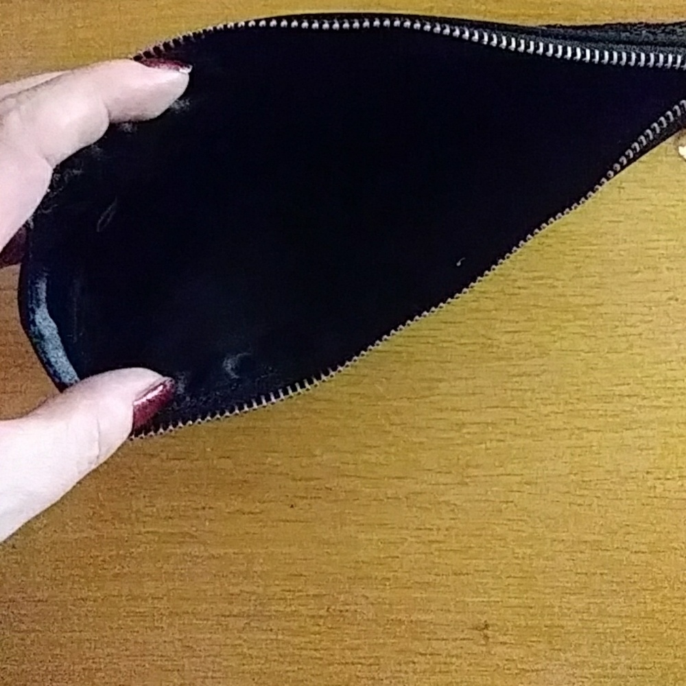 Clutch - Picture 2 of 3