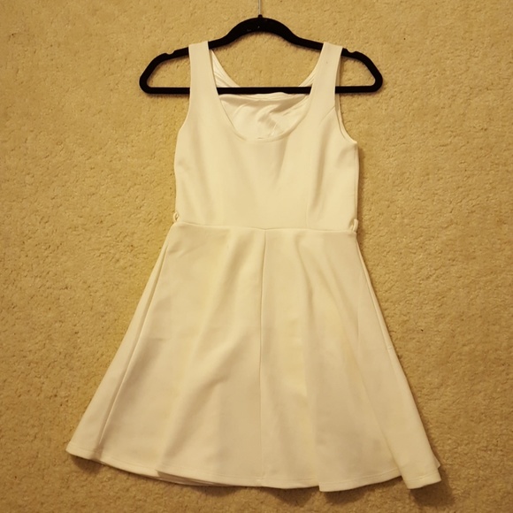 Forever XXI Skater Dress - Picture 2 of 6