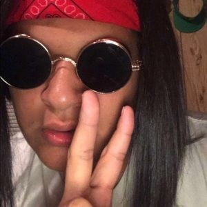 Meet your Posher, Andres